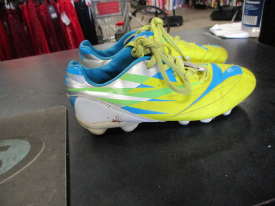 Used Diadora Verona 2 Size 2 Soccer Cleats