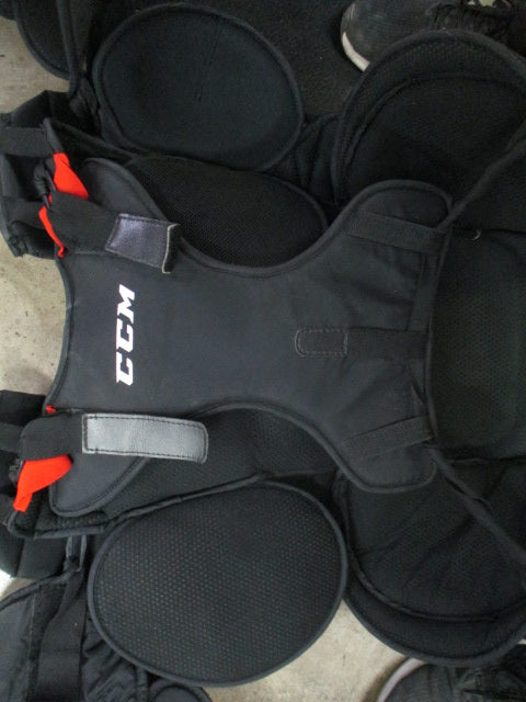 Used CCM CL500 NHL Adult Medium Goalie Pads Chest Protector with arm pads