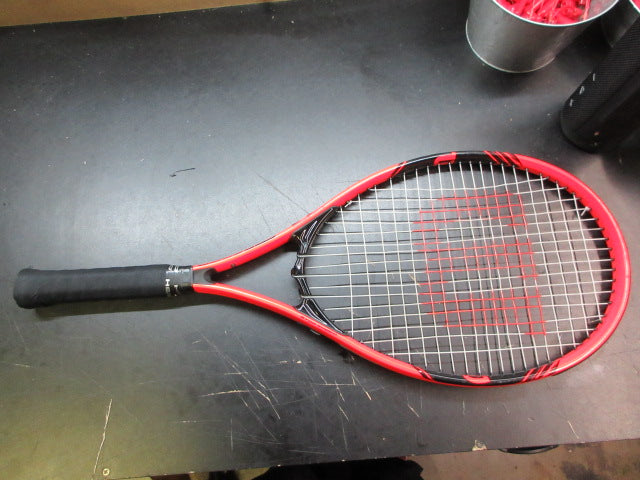 Load image into Gallery viewer, Used Wilson Federer 110 Tennis Racquet - 27"
