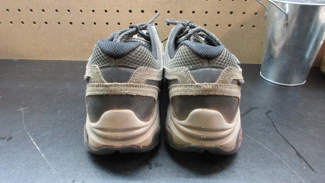 Load image into Gallery viewer, Used Hi-Tec Ravus Vent Lite Low WP 7 Hiking Shoes - Size 10
