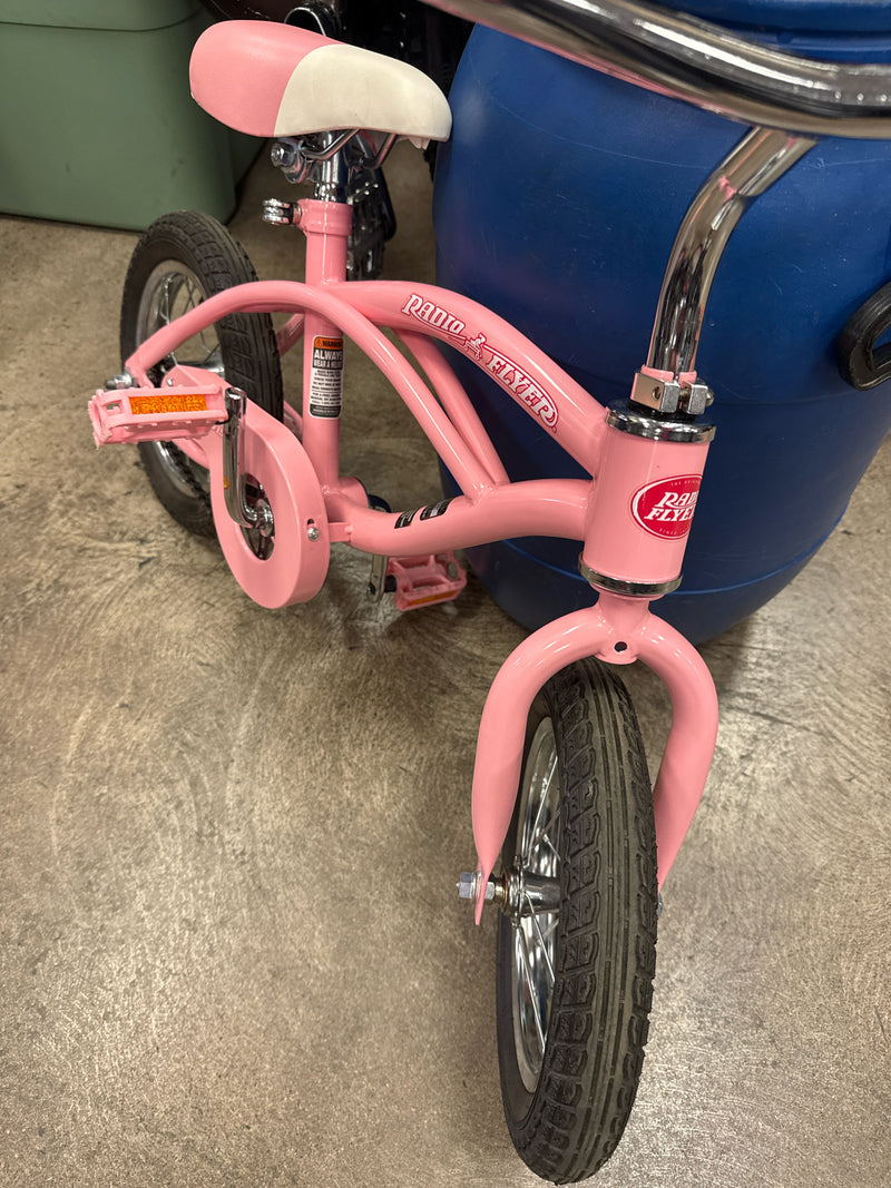Load image into Gallery viewer, Used Radio Flyer Girls 12" Bicycle with Bell
