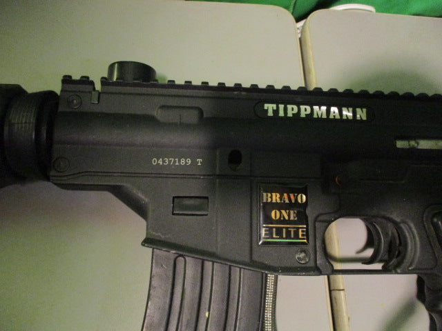 Load image into Gallery viewer, Used Tippmann Bravo 1 Elite Painball Gun With Hopper
