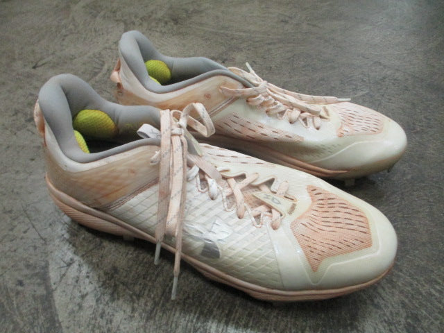 Load image into Gallery viewer, Used Under Armour Charger Metal Baseball Cleats Size 12
