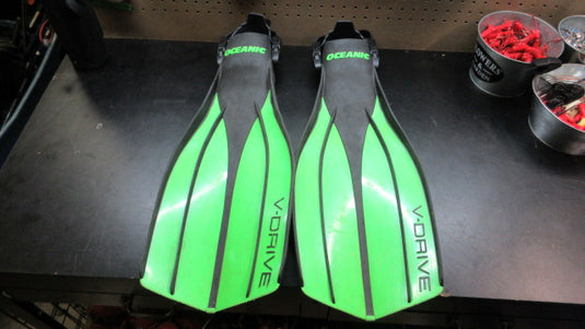 Used Oceanic V-Drive Swim Fins - Adult Large