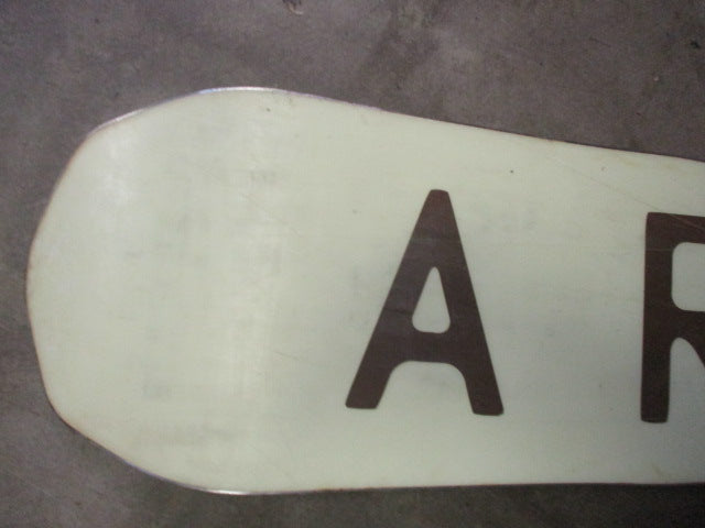 Load image into Gallery viewer, Used Arbor 157 cm Snowboard (Some Base repair) See Pictures
