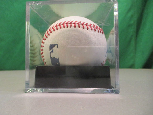 Load image into Gallery viewer, Nolan Ryan Autographed Official Baseball with Case

