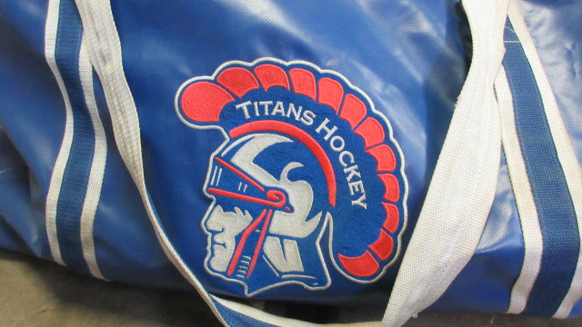 Load image into Gallery viewer, Used Warrior Titans Hockey Bag
