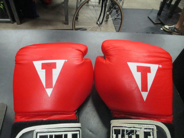 Load image into Gallery viewer, Used Title Boxing Gloves Size Large (Has Wear)
