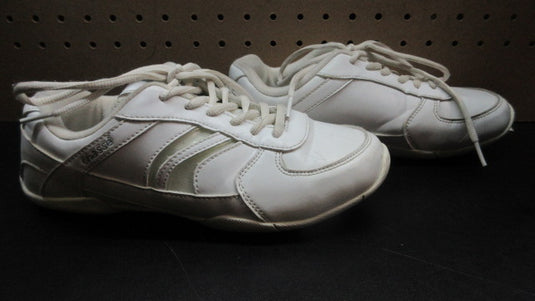 Used Chasse Flip IV Cheerleading Shoes - Size 7