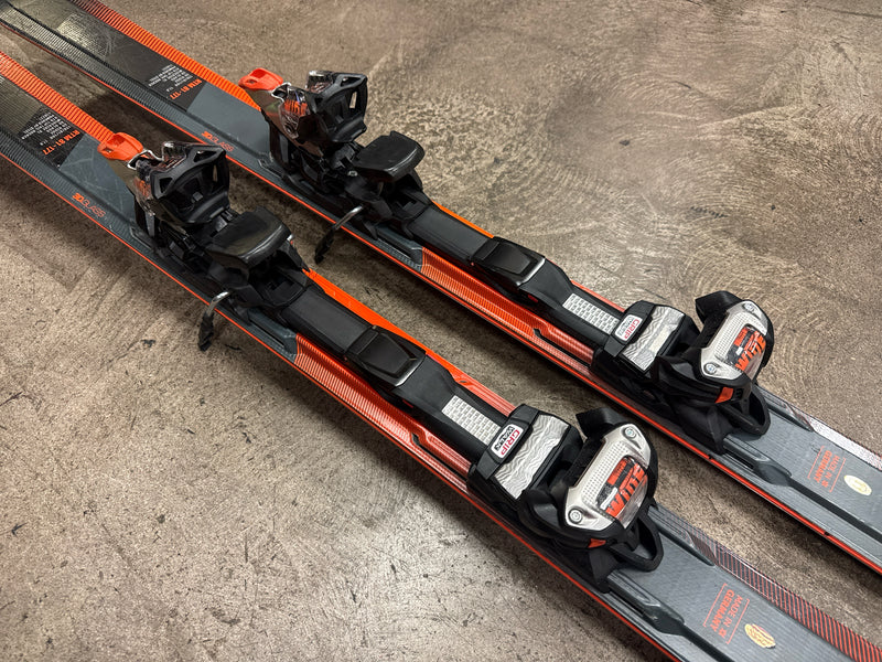 Load image into Gallery viewer, Used Volkl RTM 81 - 177 cm with Marker Bindings
