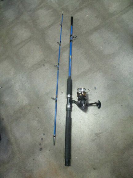 Load image into Gallery viewer, Used Varmac Sea Flex 6&#39; Fishing Rod (Fishing Reel Not Included)
