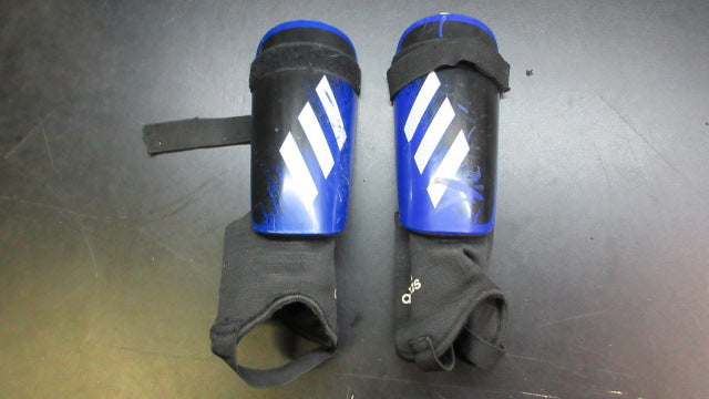Load image into Gallery viewer, Used Adidas Soccer Shin Guards - Youth
