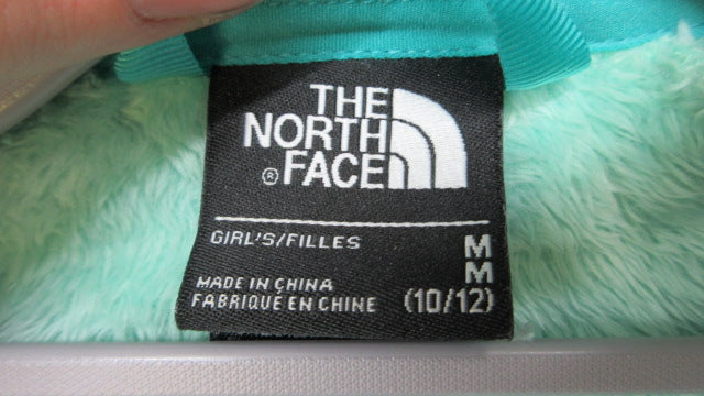 Load image into Gallery viewer, Used North Face Fuzzy Jacket - Size Youth Medium
