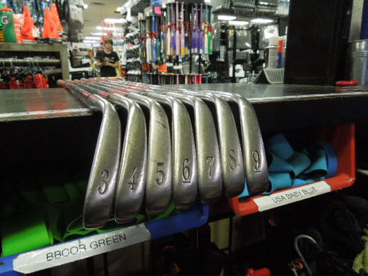 Used Titleist DCI 762 Right Hand 7pc Iron Set 3-9 I