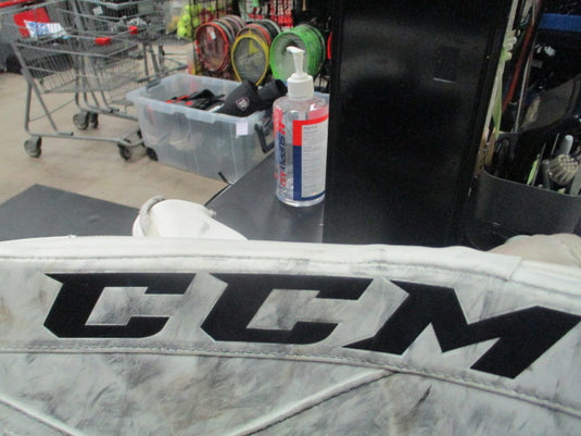 Used CCM P2.9 Sr Hockey Goalie Blocker