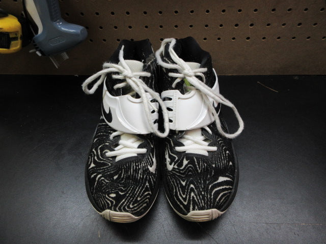 Load image into Gallery viewer, Used Nike KD 14 TB Basketball Shoes - Size 7.5
