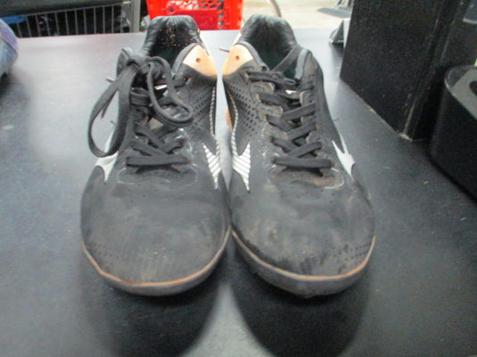 Used Mizuno Wave Finch Size 2.5 Cleats