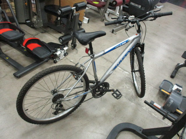 Load image into Gallery viewer, Used Huffy Highland 26" 21 Speed Mountain Bike Back Wheel Is Bent
