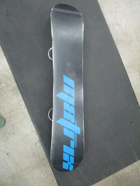 Load image into Gallery viewer, Used M8trix Saturn 130CM Snowboard W/ LT10 Bindings
