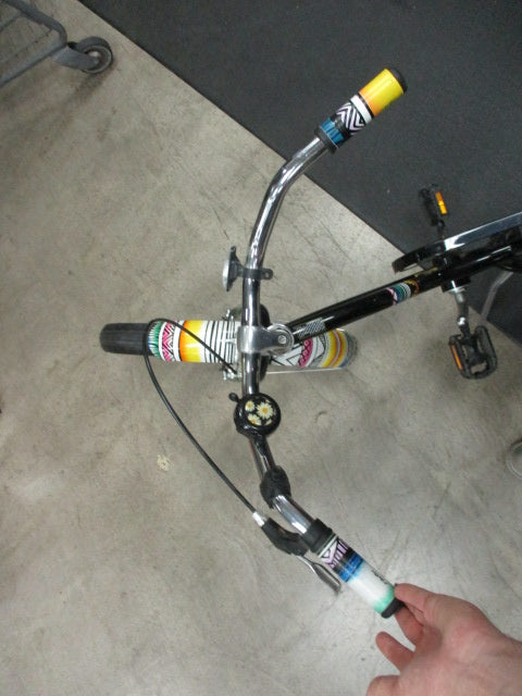 Load image into Gallery viewer, Used Electra 20&quot; Single Speed Cruiser Bike
