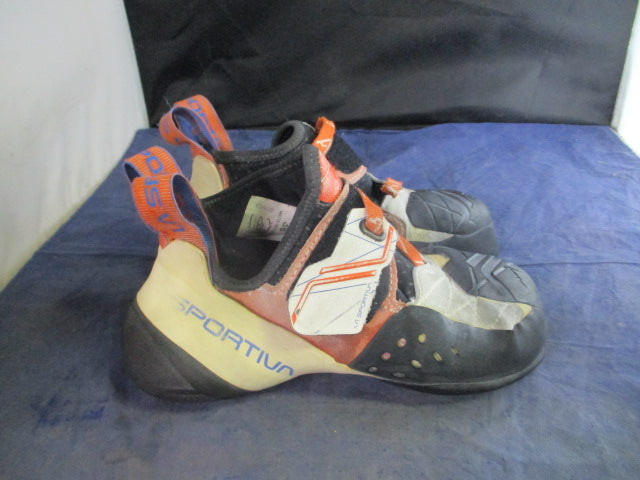 Load image into Gallery viewer, Used La Sportiva Solution Climbing Shoes Women Size 7 - worn strap
