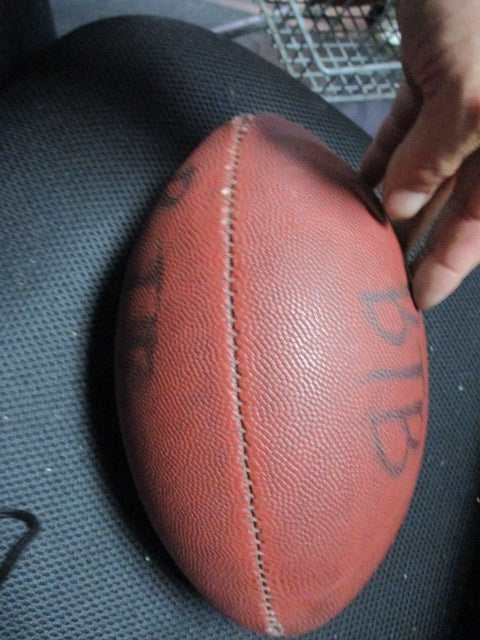 Load image into Gallery viewer, Used Wilson Junior Flag Football

