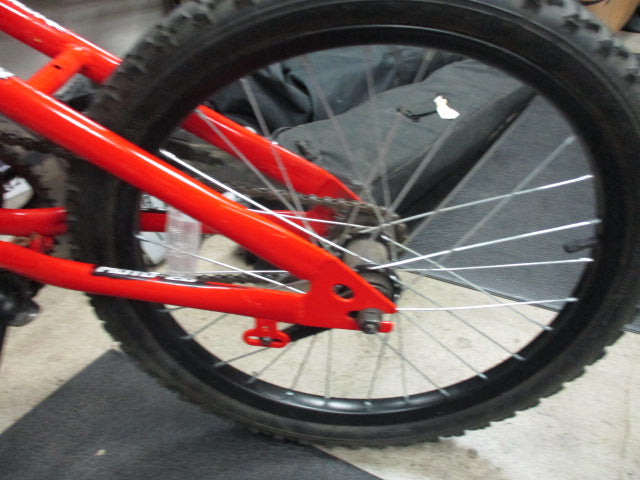Load image into Gallery viewer, Used Igniter Moto 20&quot; Kids BMX Bicycle (as Is)
