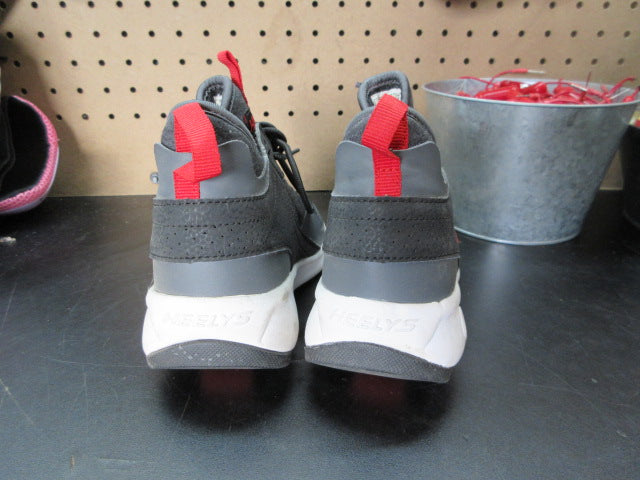 Load image into Gallery viewer, Used Children's Heelys Piper Shoes - Size Youth 1

