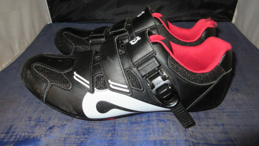 Used Peloton Cycling Shoes Adult Size 41 / 8/ 10.5 - wear on toes and heel