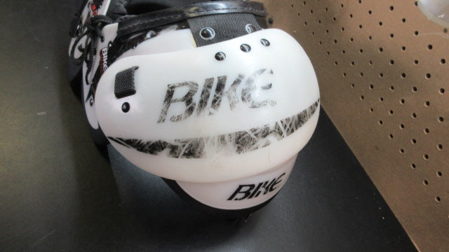 Load image into Gallery viewer, Used Rattler Bike Venom Series Shoulder Pads - Size Small (12"-13")
