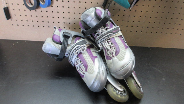 Load image into Gallery viewer, Used Schwinn Challenge Series In-Line Skates - Size Youth 6-7
