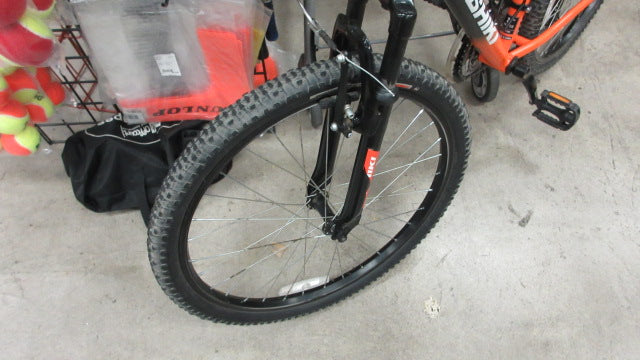 Load image into Gallery viewer, Used Nishiki Pueblo 24&#39;&#39; Mountain Bike 21 Speed (As Is Need Tune Up)
