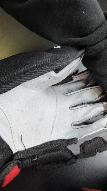 Load image into Gallery viewer, Used CCM Pro Hockey Gloves - 14&quot; - 36cm
