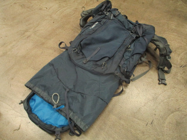 Load image into Gallery viewer, Used Gregory Baltoro 75 Hiking Backpack

