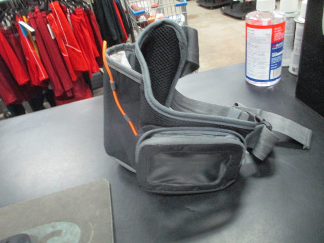 Load image into Gallery viewer, Used Outdoors Products Camping/Hiking Fanny Pack
