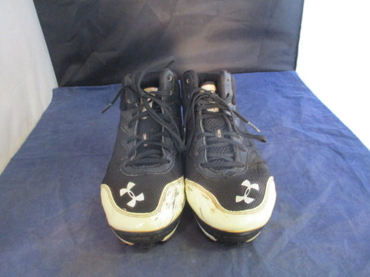 Used Under Armour Heater Cleats Youth Size 5 - black marks on shoes