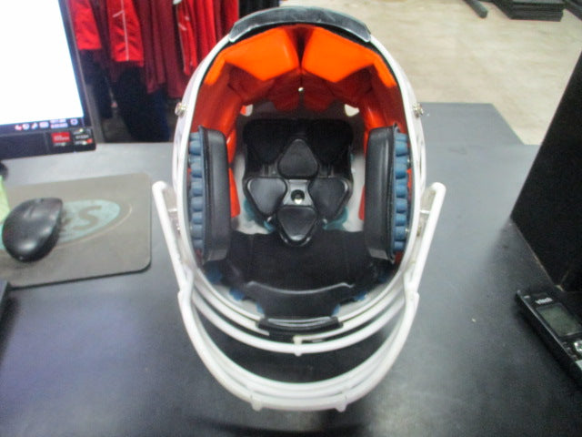 Load image into Gallery viewer, Used Schutt Recruit Hybrid White Football Helmet Size Youth Large
