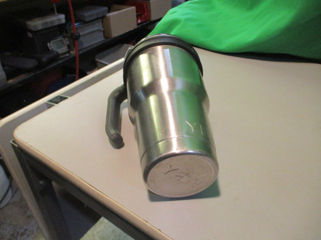 Load image into Gallery viewer, Used Yeti Water Bottle W/ Straw
