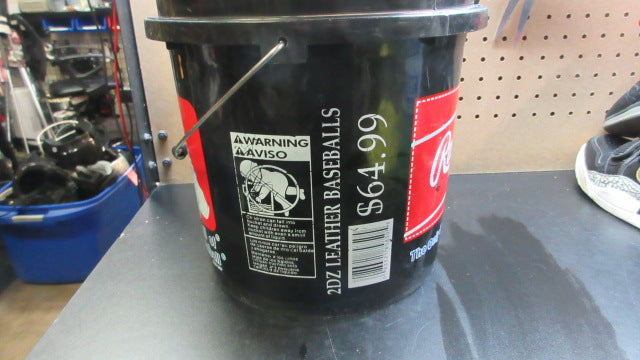 Load image into Gallery viewer, Used Rawlings Ball Bucket
