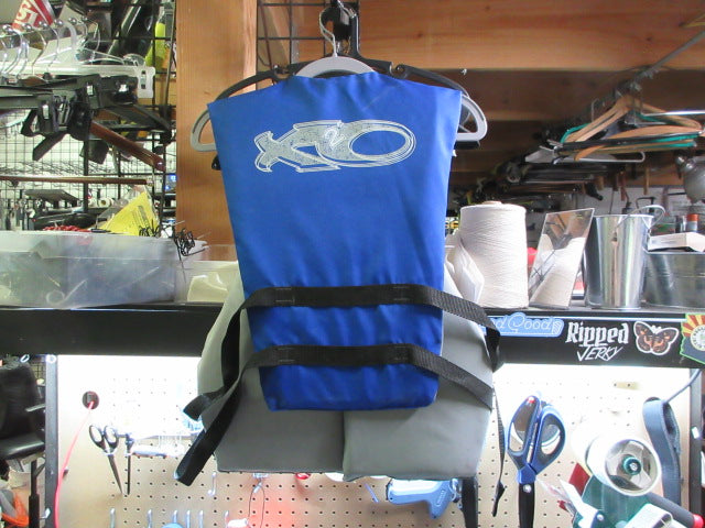 Load image into Gallery viewer, Used X20 Life Jacket - Size Adult
