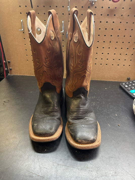 Used Cowboy Boots Size 4 Black and brown