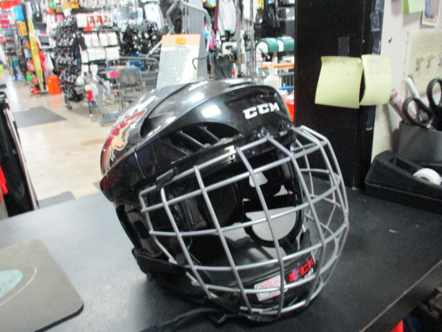 Load image into Gallery viewer, Used CCM FL40 S Hockey Helmet W/ Mask
