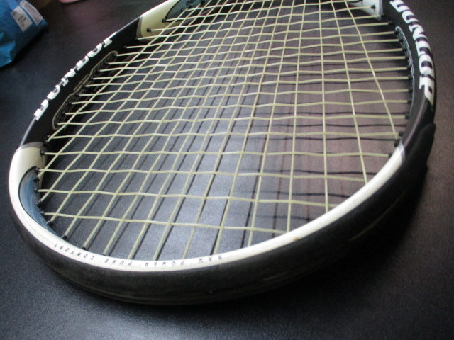 Load image into Gallery viewer, Used Dunlop 9 Hundred Aerogel 27.5&quot; Tennis Racquet
