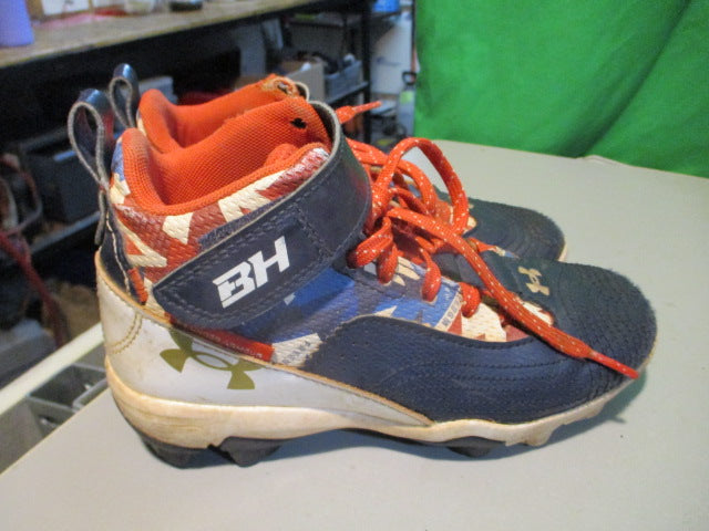 Load image into Gallery viewer, Used Under Armour BH Youth 1 Cleats
