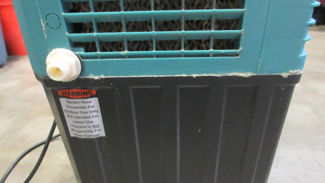 Load image into Gallery viewer, Used Hessaire MC26A Protable Evaporative Cooler - small wear
