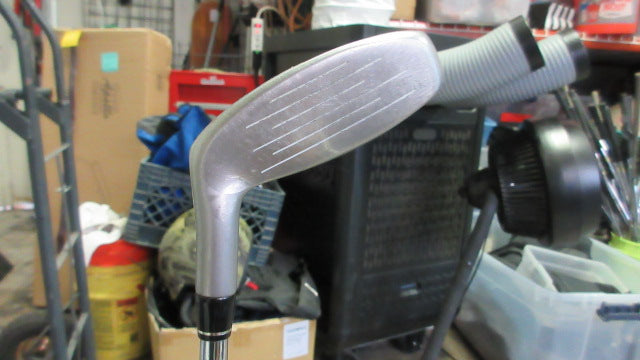 Load image into Gallery viewer, Used TaylorMade Rescue Mid 19 Deg 3 Hybrid - RH - small wear
