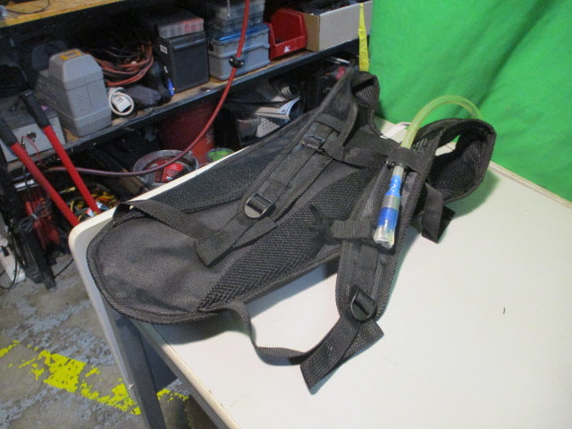 Load image into Gallery viewer, Outdoor Products Kilometer 64OZ Camelbak
