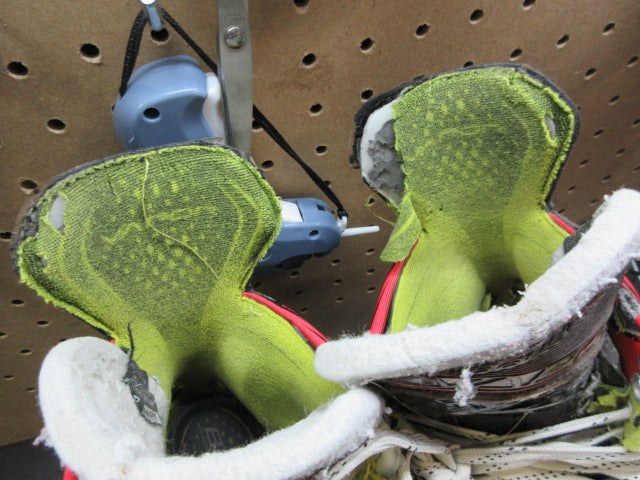Load image into Gallery viewer, Used Bauer Vapor X2.9 Ice Hockey Skates - Size 7.5
