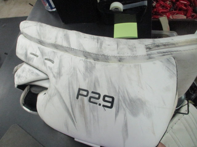 Load image into Gallery viewer, Used CCM P2.9 Sr Hockey Goalie Blocker
