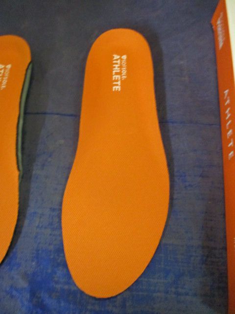 Load image into Gallery viewer, Used Sofsole Perform Athlete Men&#39;s Insoles Adult Size 9-10.5 - one insole cut
